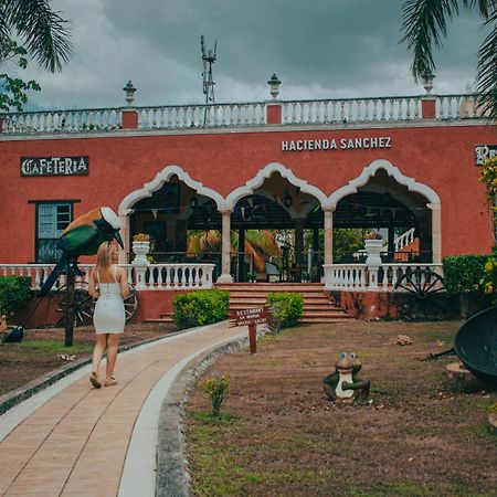 Hotel Hacienda Sanchez バリャドリッド エクステリア 写真