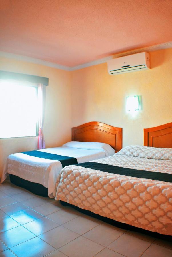 Hotel Hacienda Sanchez バリャドリッド エクステリア 写真