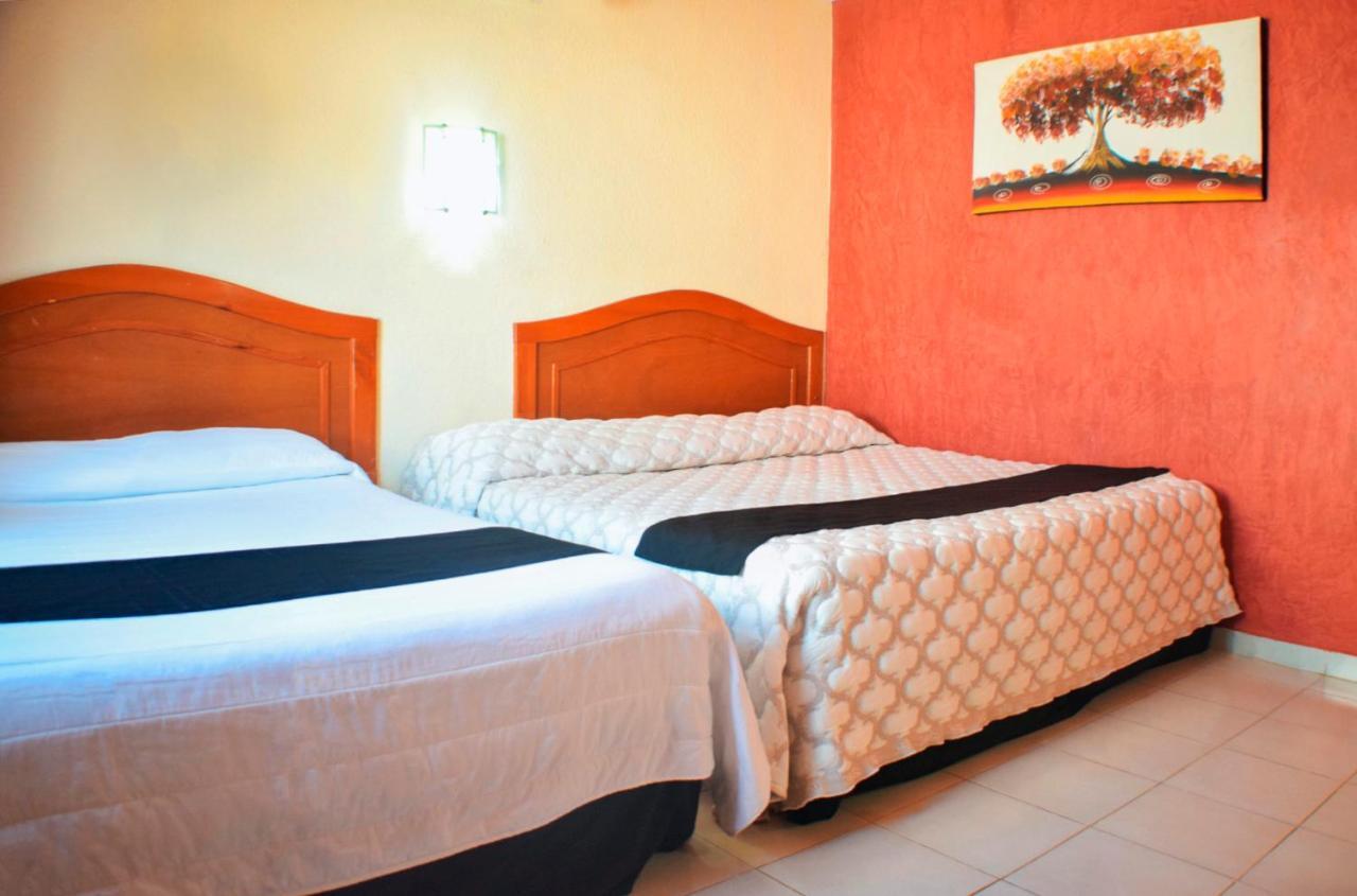 Hotel Hacienda Sanchez バリャドリッド エクステリア 写真