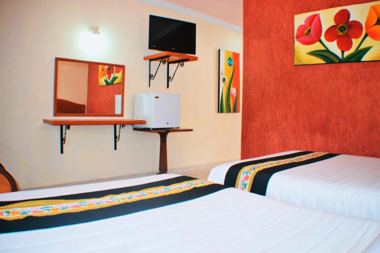 Hotel Hacienda Sanchez バリャドリッド エクステリア 写真