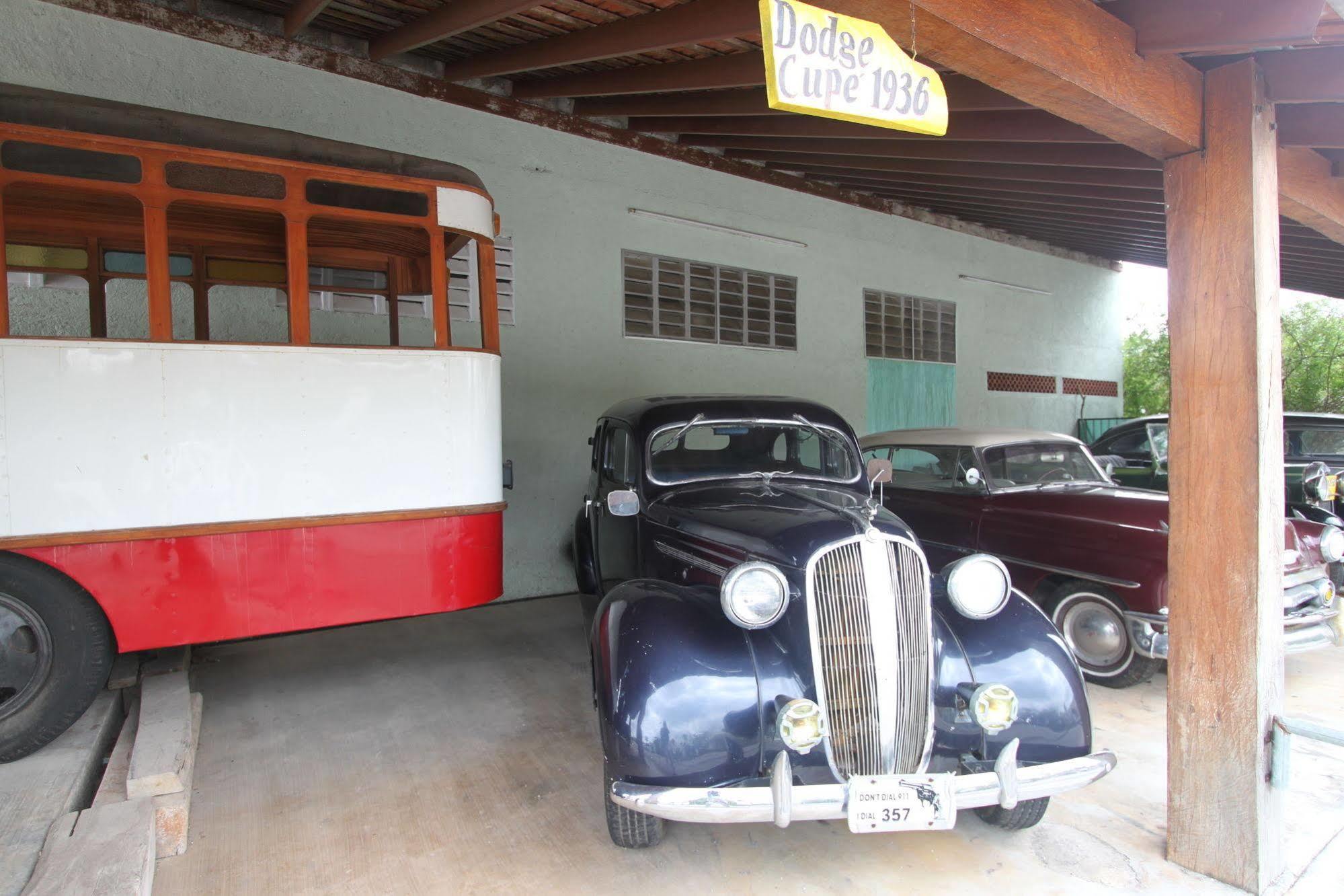 Hotel Hacienda Sanchez バリャドリッド エクステリア 写真
