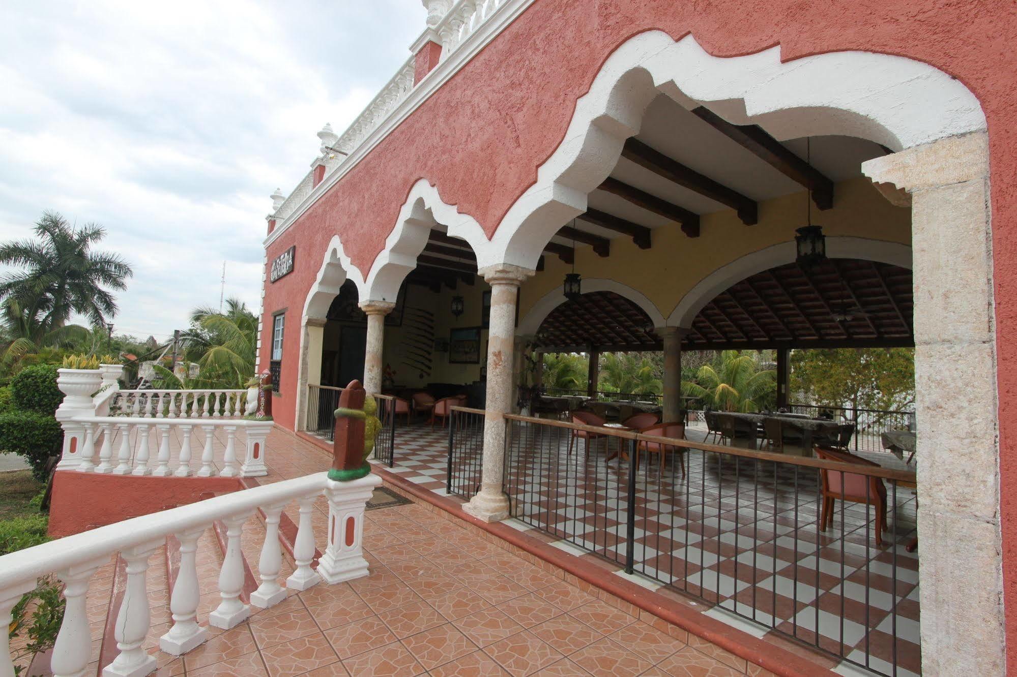 Hotel Hacienda Sanchez バリャドリッド エクステリア 写真