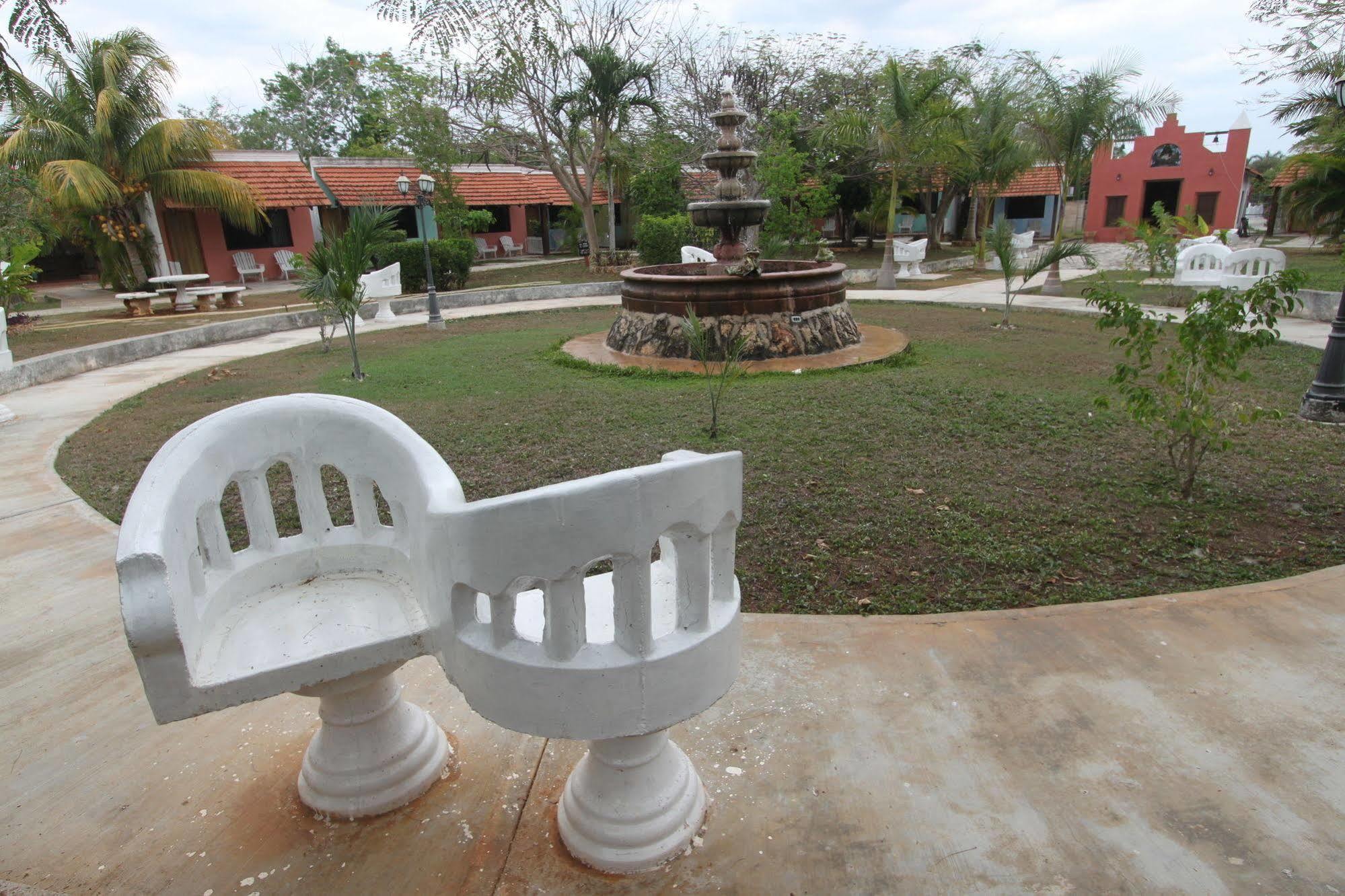 Hotel Hacienda Sanchez バリャドリッド エクステリア 写真