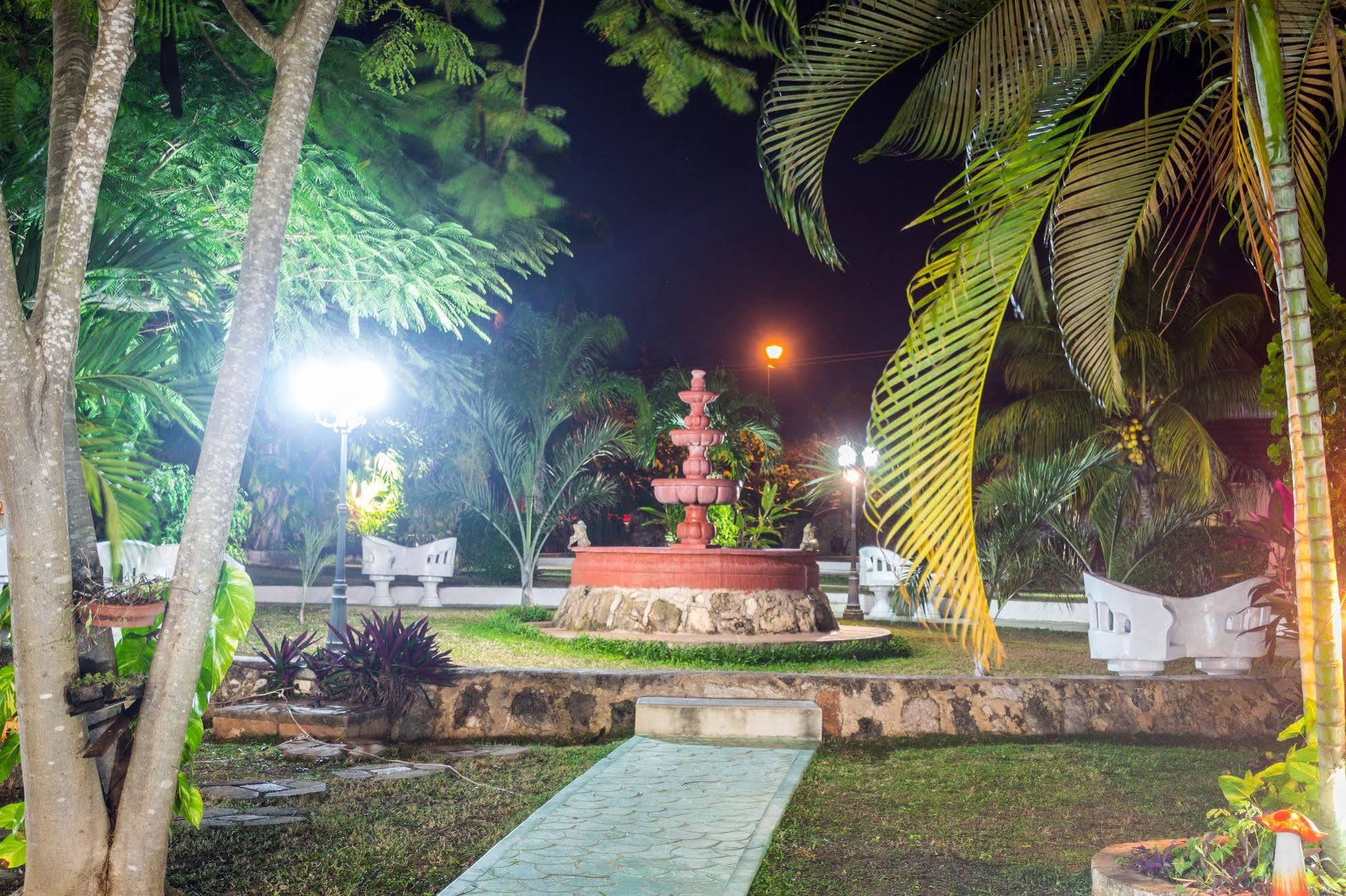 Hotel Hacienda Sanchez バリャドリッド エクステリア 写真