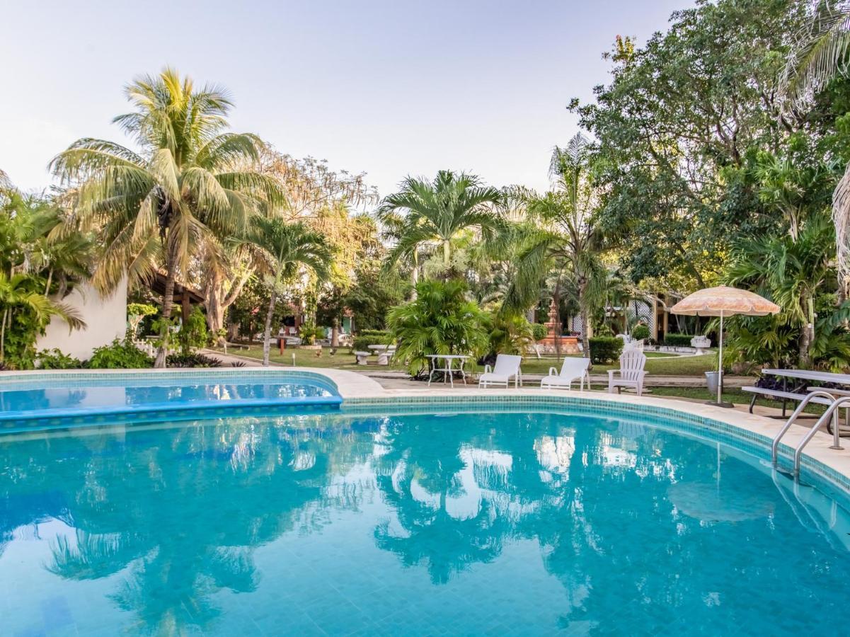 Hotel Hacienda Sanchez バリャドリッド エクステリア 写真